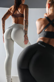 'ICON' SEAMLESS SCRUNCH LEGGINGS - LIGHT GREY