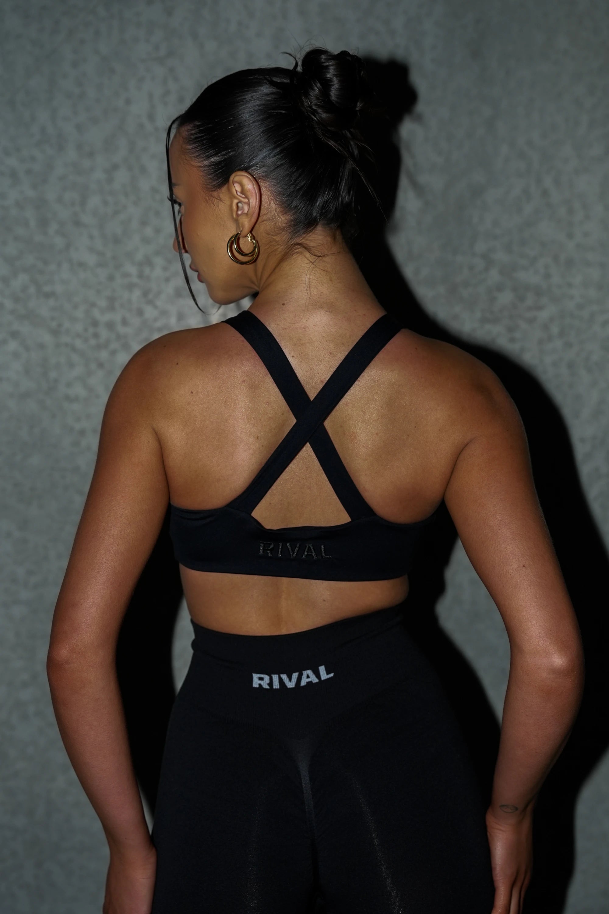 'VITAL' MULTIWAY CROP - BLACK